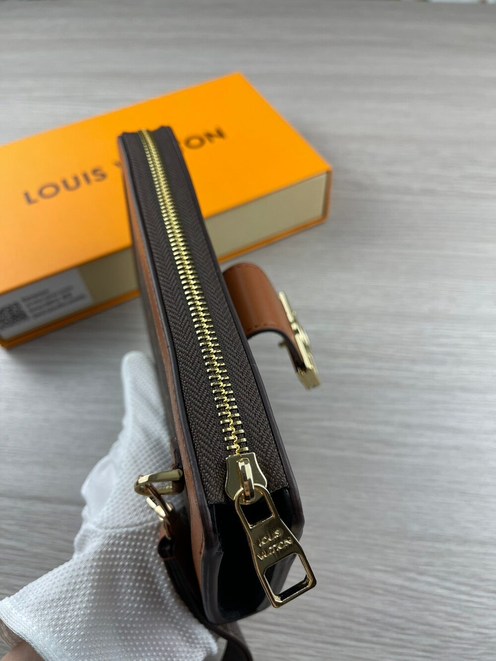 Louis Vuitton Dauphine Zip Around Wallet - Picture 5 of 8